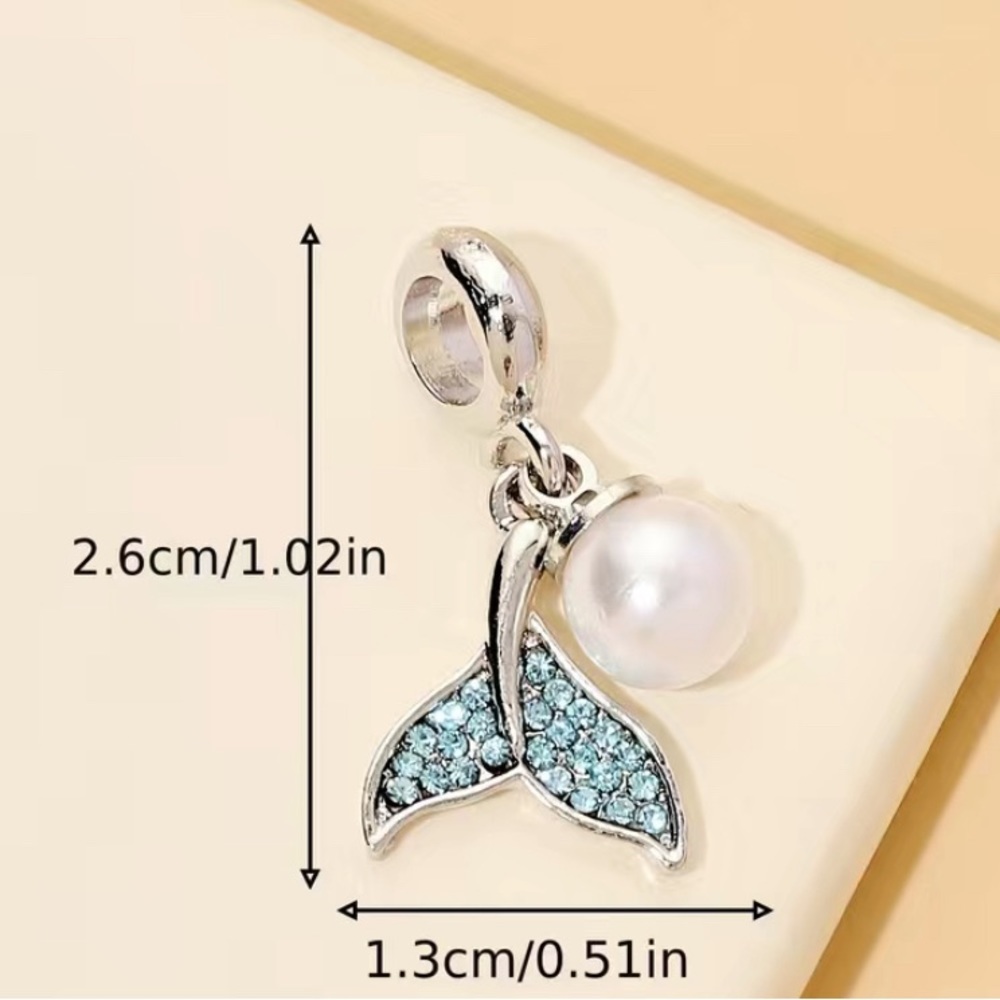 Mermaid charm - Picture 4 of 5